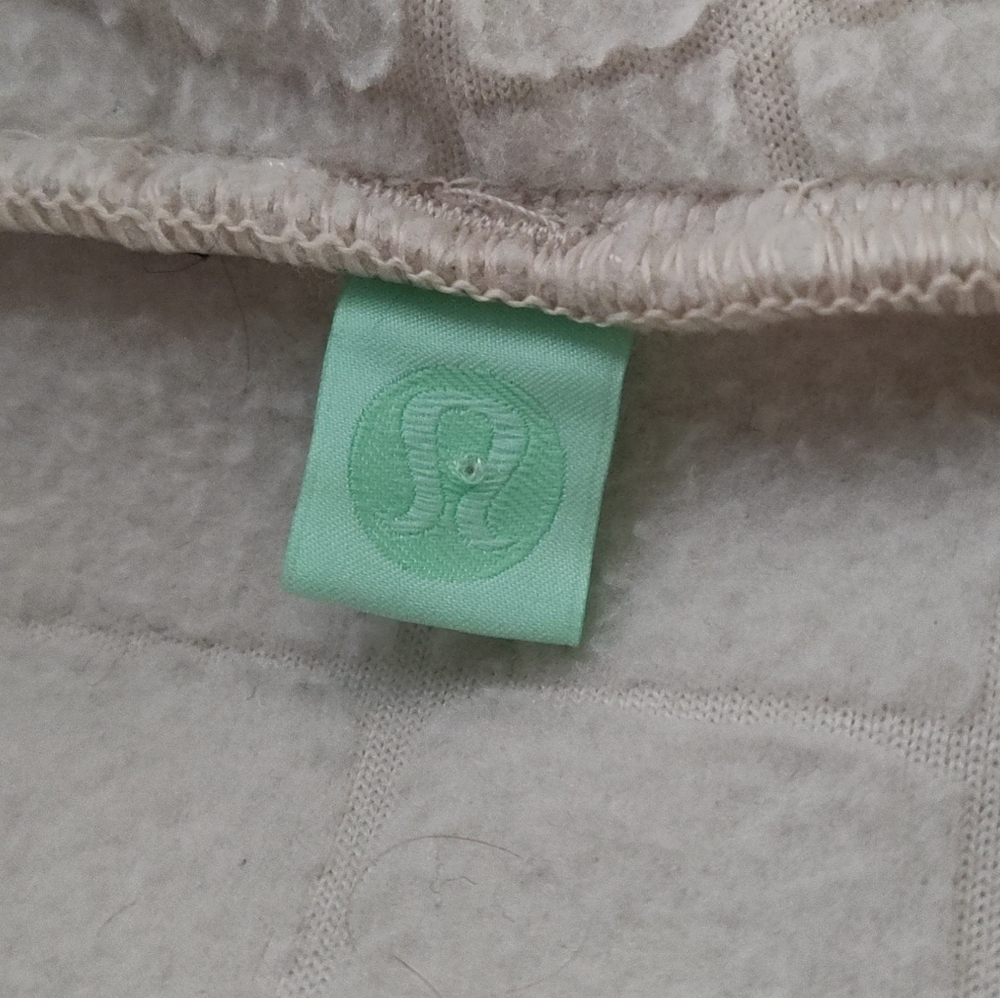 Lululemon Lab Cream Textured Grid Fleece Hoodie Pullover M - Picture 10 of 11